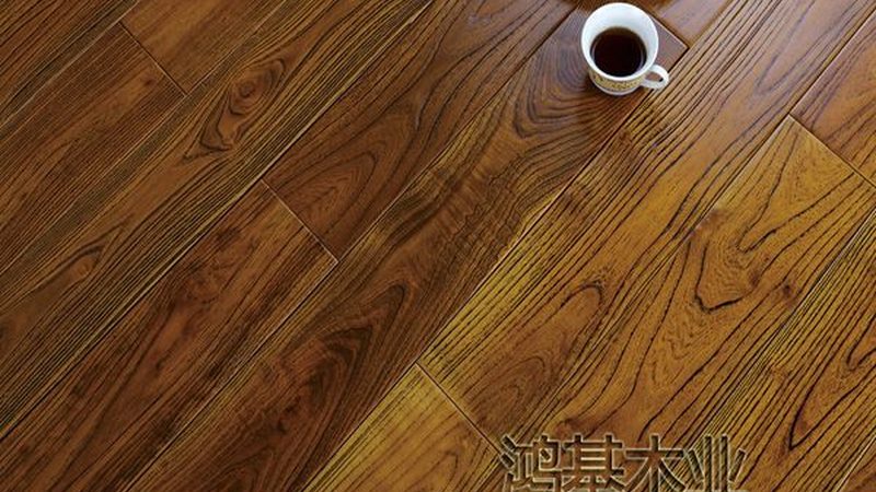 在装地板过程中，以下是一些常见的注意事项，工人需特别注意：